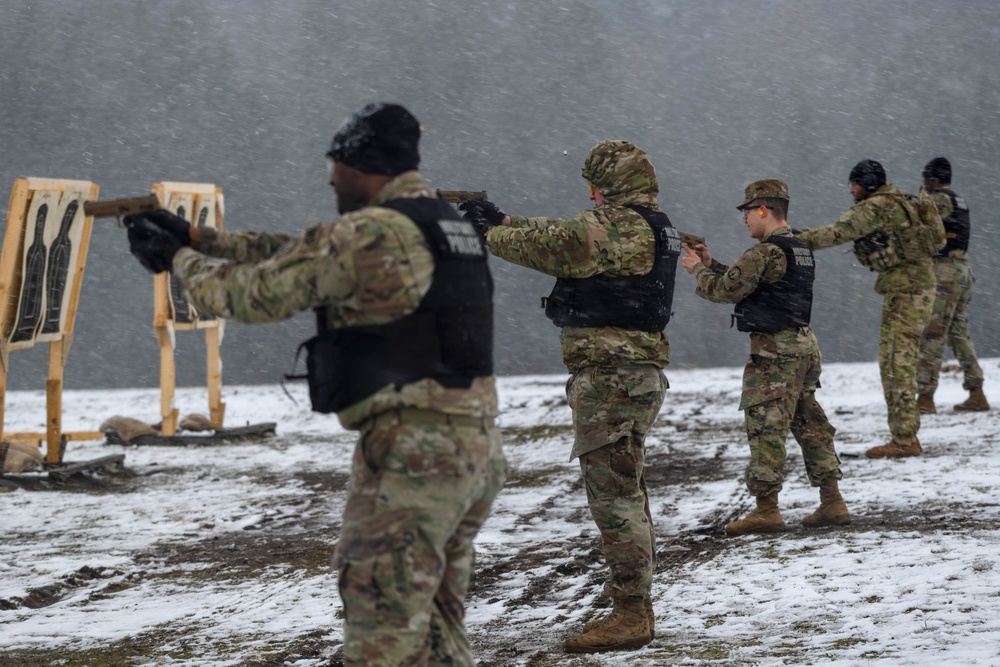 Military Police train through harsh weather