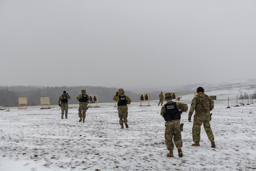 Military Police train through harsh weather