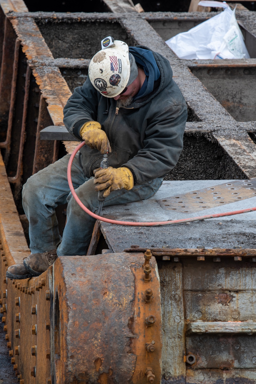 Brian Kurtzrock remaking the Black Rock Lock gate angles