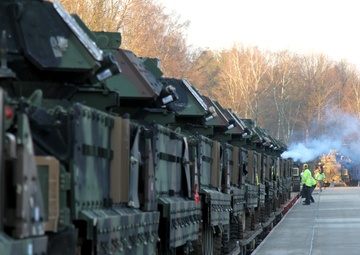 U.S. Army Reserve Soldiers conduct push pull operations for DEFENDER-Europe 20