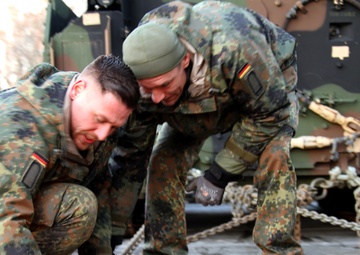 U.S. Army Reserve Soldiers conduct push pull operations for DEFENDER-Europe 20