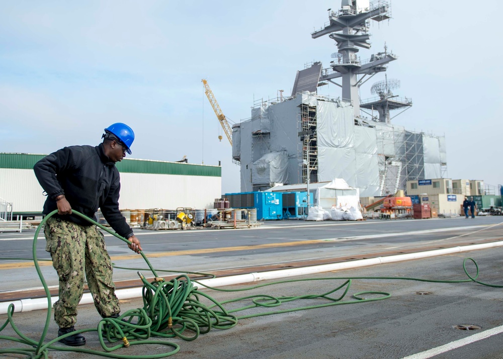 GHWB Sailor Detangles Hoses