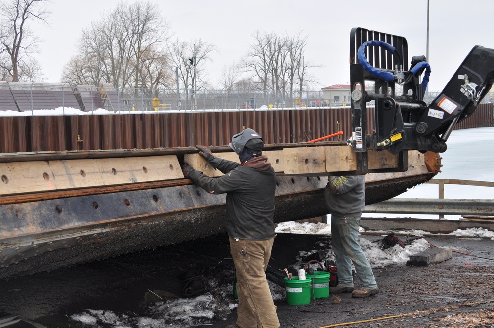 Black Rock Lock Repairs to lock gate components