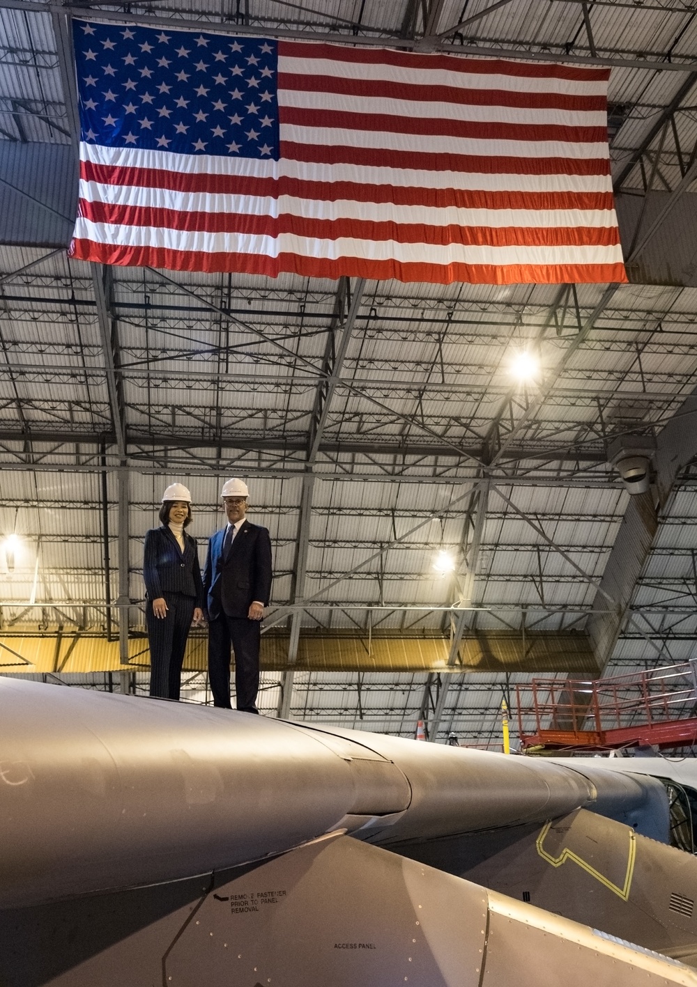 Snapshot: U.S. Representatives visit Dover AFB