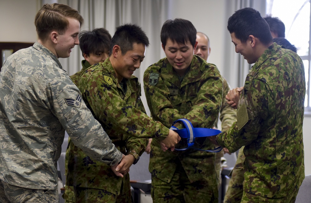 Misawa ALS hosts Japanese service members, bridges gaps in English