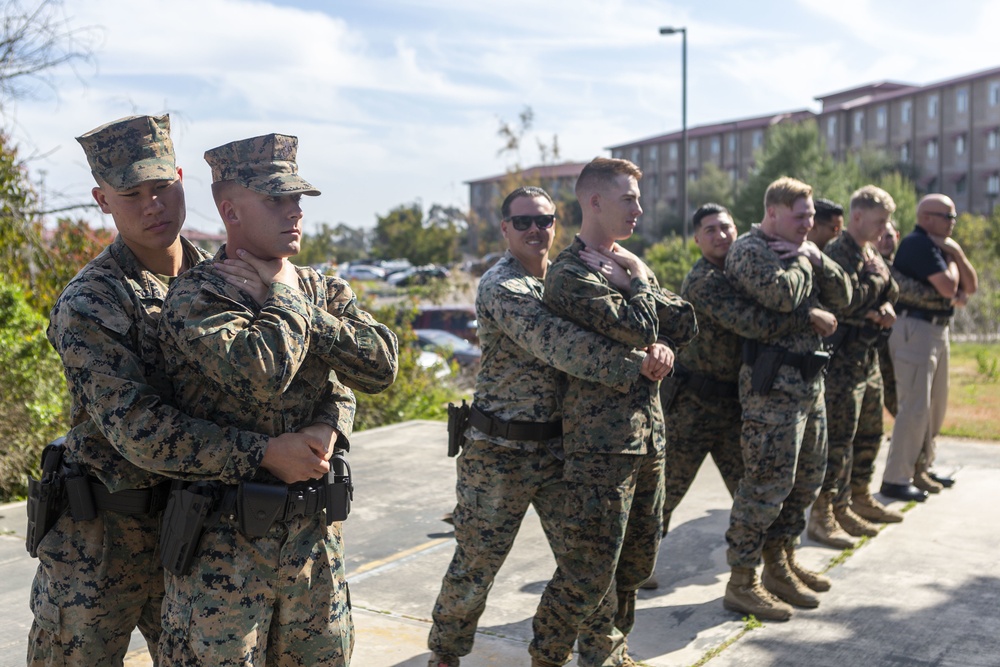 DVIDS - Images - SES Bn. Marines participate in pre-service training ...