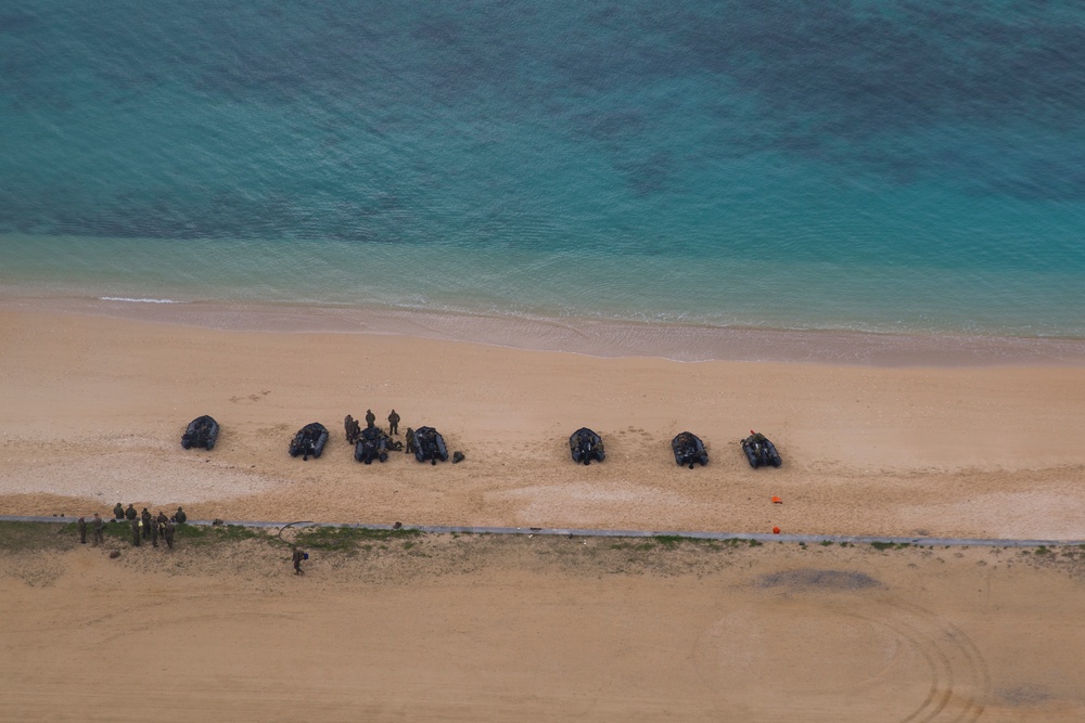 31st MEU Marines conduct bilateral small-boat raid with the Japan Amphibious Rapid Deployment Brigade