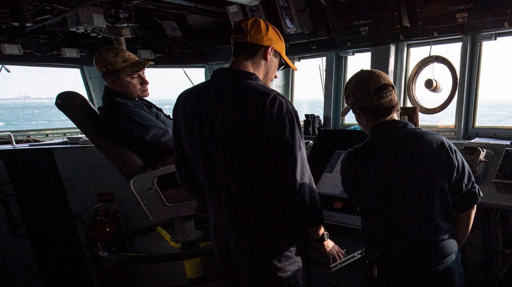 USS Carney (DDG 64)