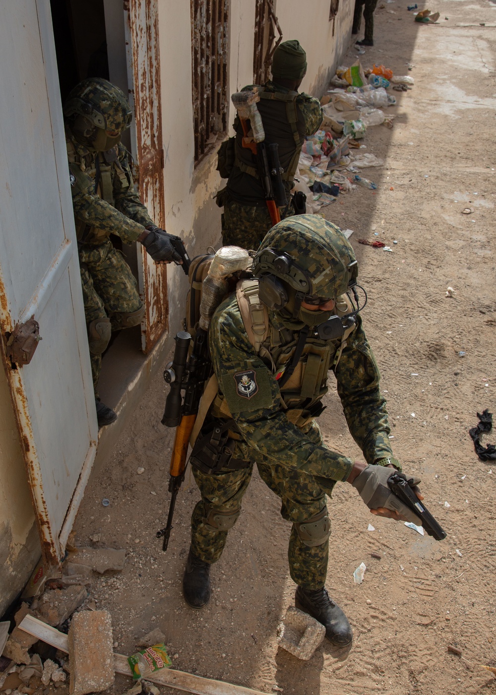 Guineans engage in close-quarters battle drills at Flintlock 20
