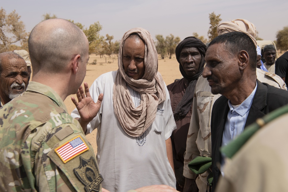 Civil Affairs Soldiers meet local ranchers west of Kaedi