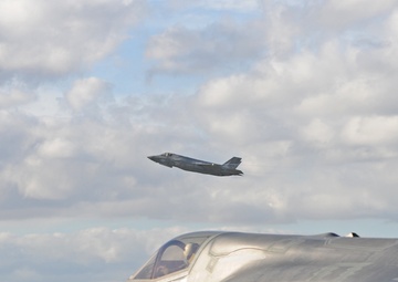 Marine ‘Warlords’ conduct F-35 training over New Orleans