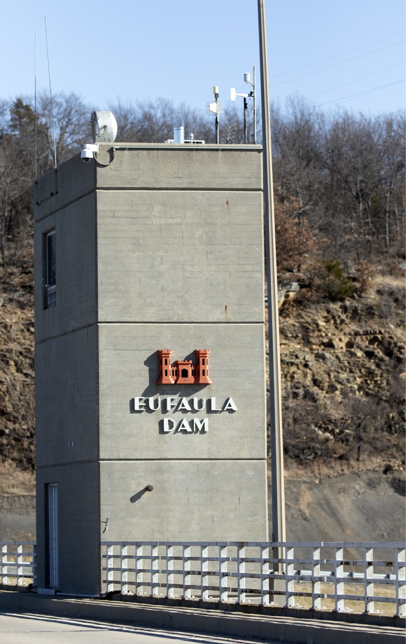 Bridge over Eufaula Dam to close for road repair