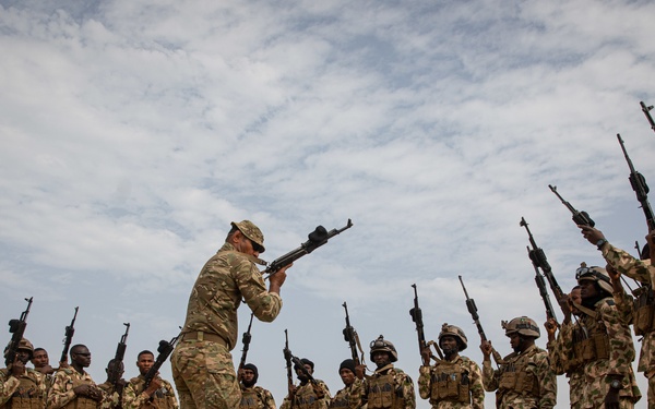 Nigerians refine individual weapon techniques at Flintlock 20