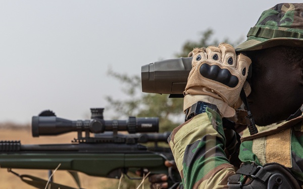 Senegalese refine individual weapon techniques during Flintlock 20