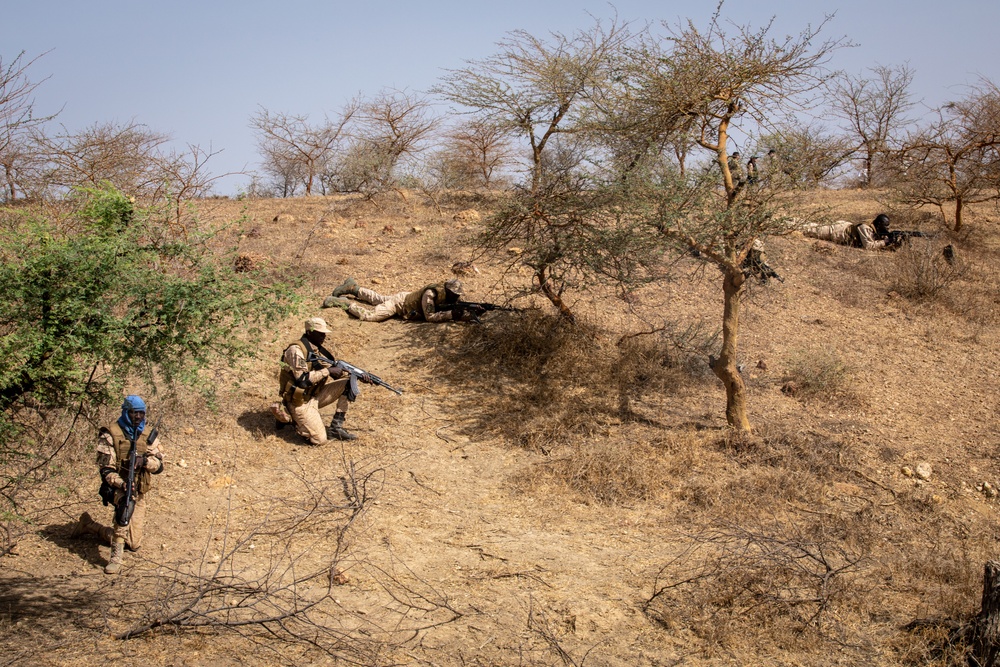 Burkinabe soldiers refine individual weapon reloading techniques during Flintlock 20