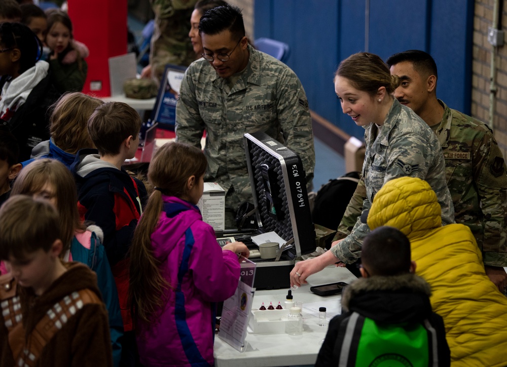 Lakenheath hosts career fair