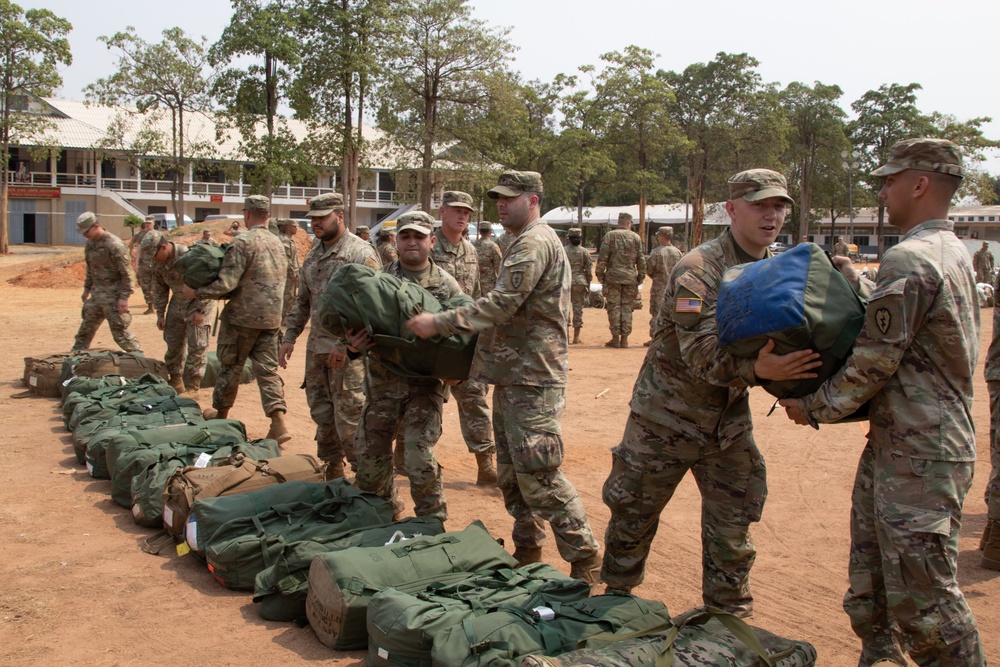 Soldiers arrive in Korat for Hanuman Guardian