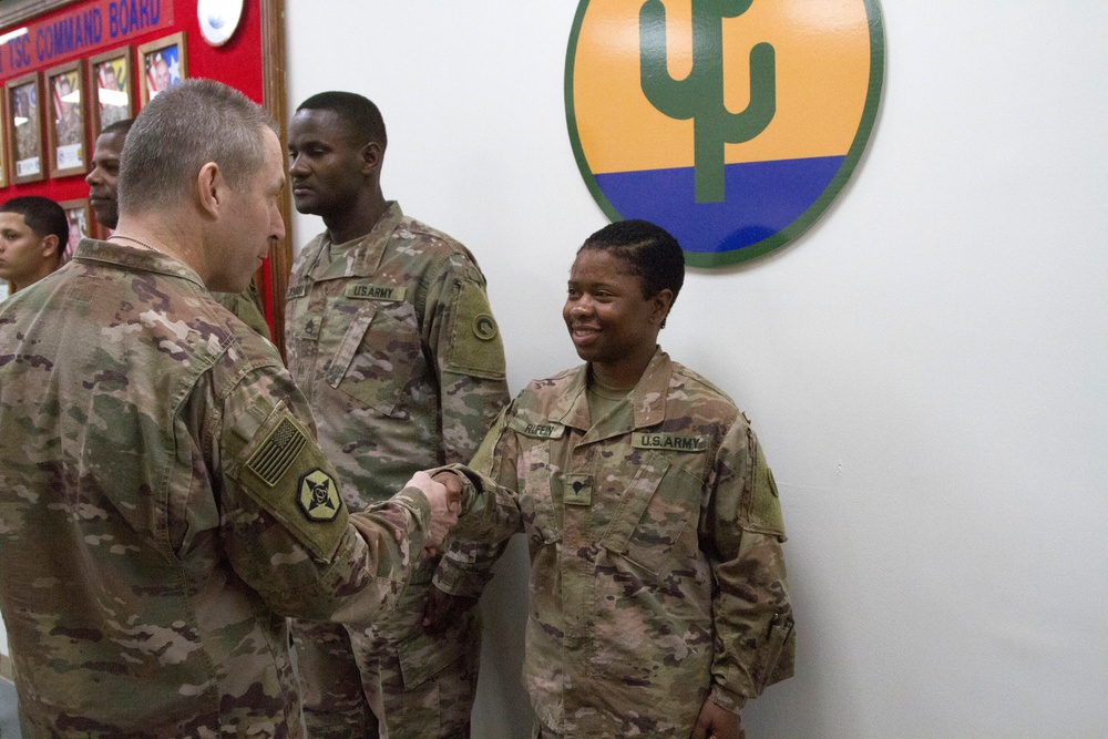 18th FMSC Soldiers Receive Coin