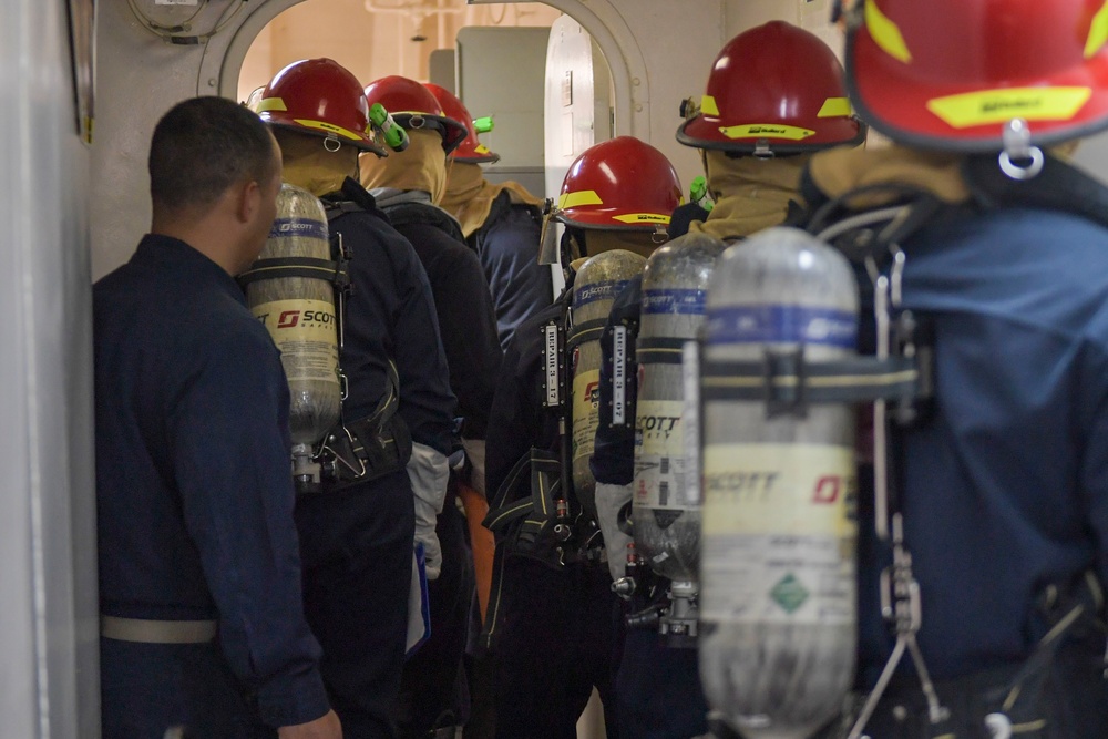 USS America Conducts Damage Control Training