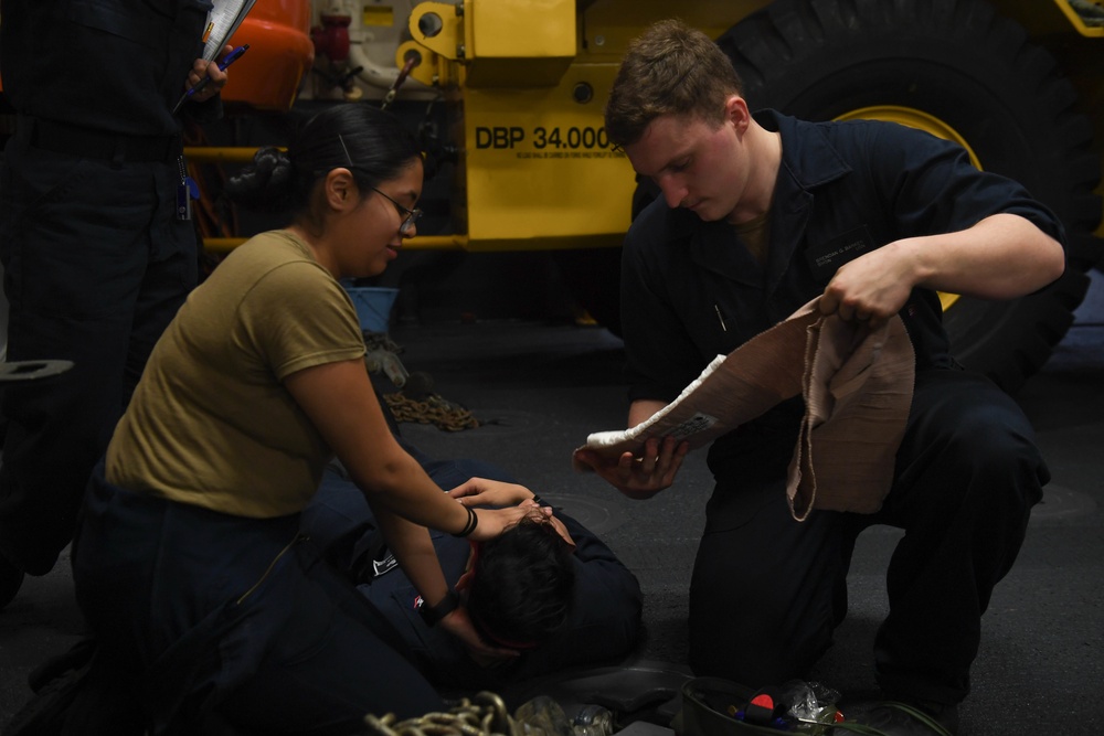 USS America Conducts Medical Response Training