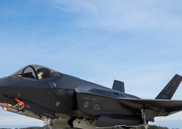 Luke AFB F-35A Lightning II at Dover AFB