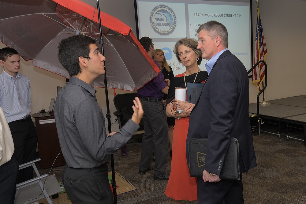 NAWCTSD, Central Florida Tech Bridge participate in Simulation Student Day