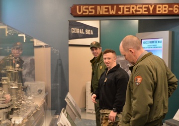 NPS Park Rangers visit Naval Museum