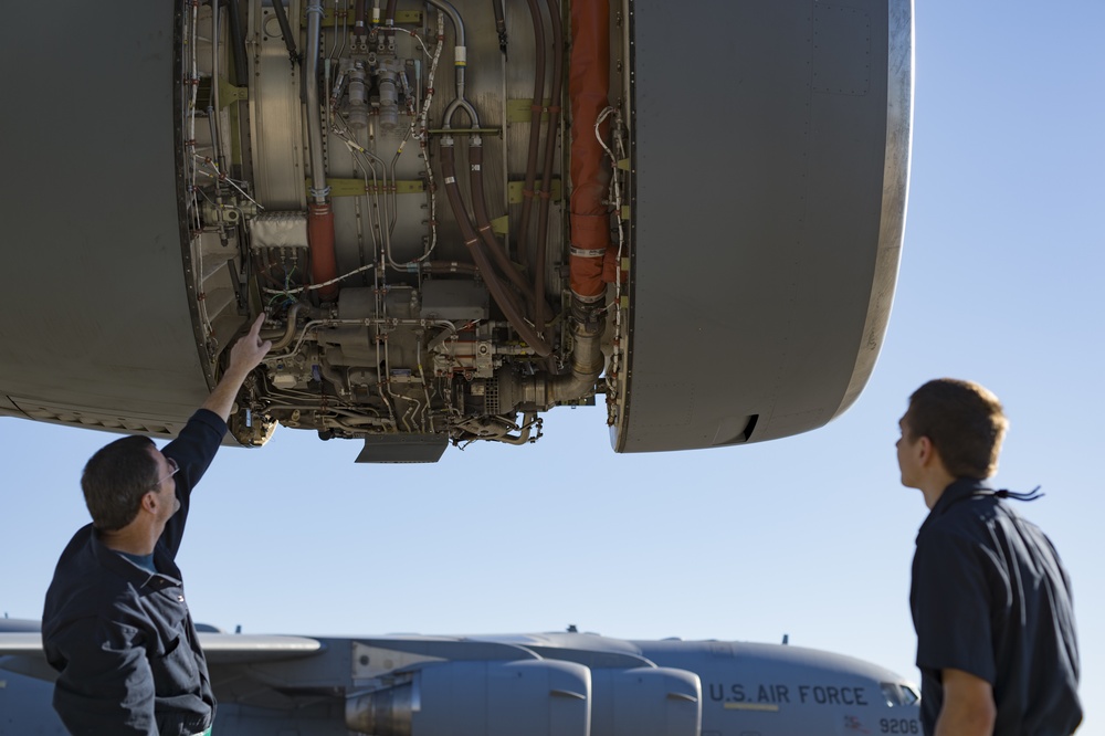 C-17 hydraulic system maintanence