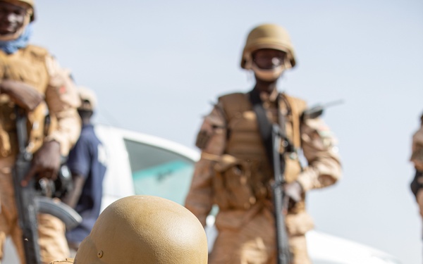 Burkinabe improve squad and unit tactics at Flintlock 20