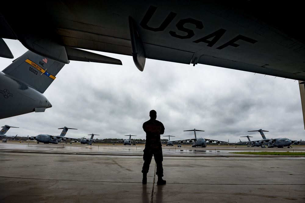 Taking in the C-17 Globemaster III