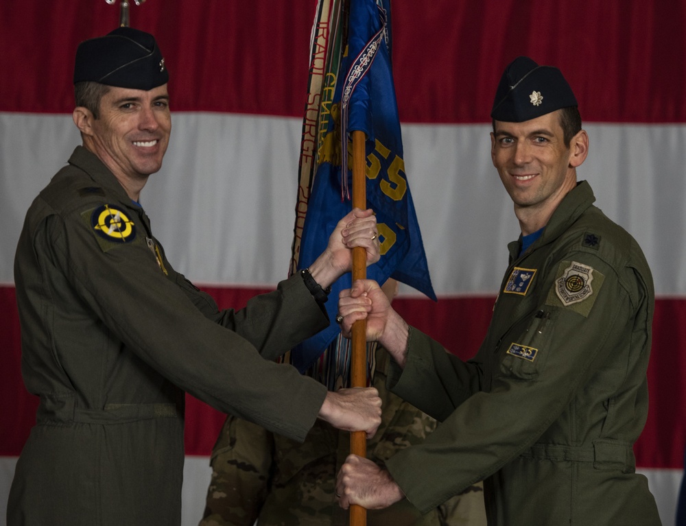Shaw welcomes new 55th FS commander