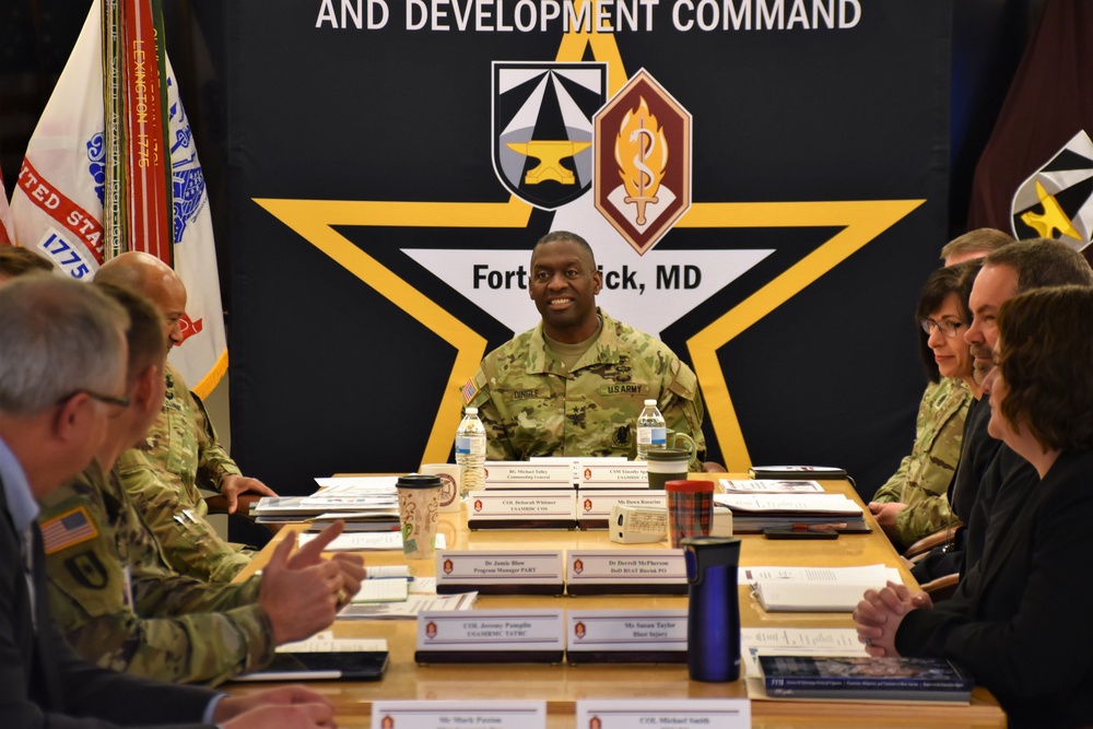 The Surgeon General of the Army, Lt. Gen. R. Scott Dingle Visits The U.S. Army Medical Research &amp; Development Command