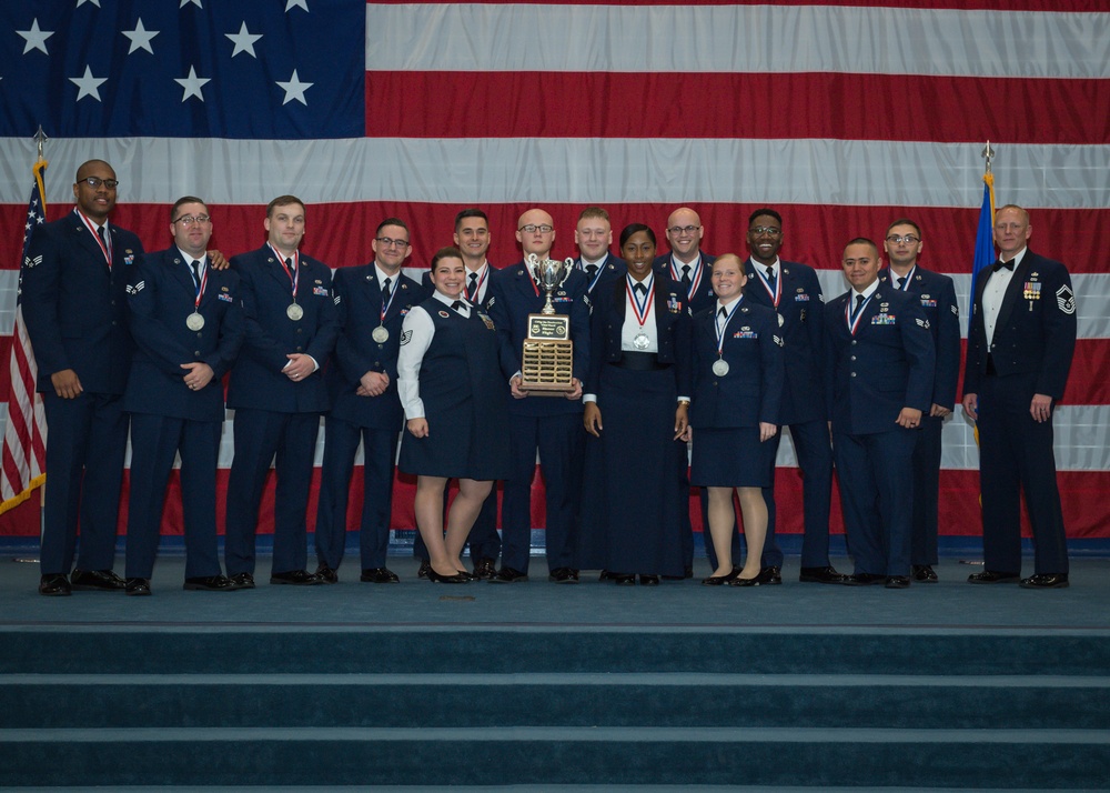 ALS Class 20-2 graduates
