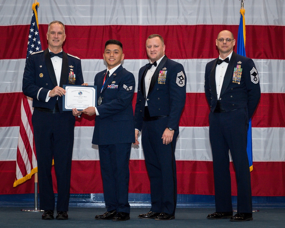 ALS Class 20-2 graduates