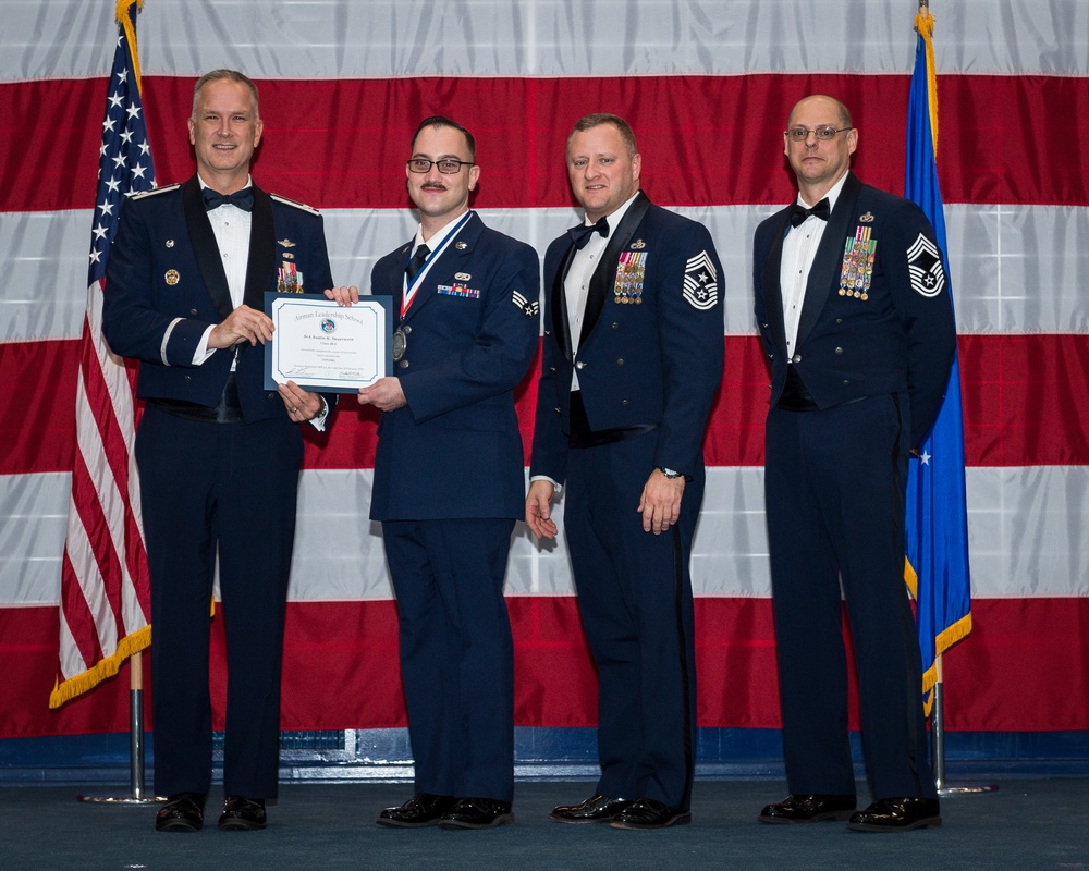 ALS Class 20-2 graduates