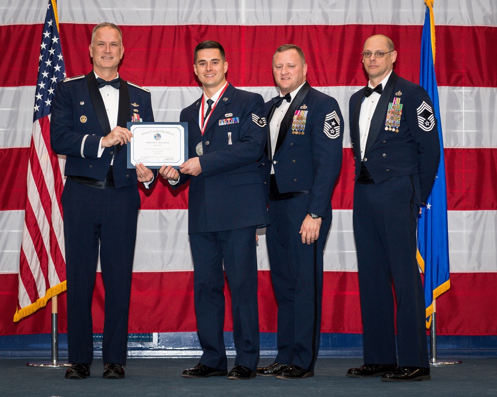 ALS Class 20-2 graduates