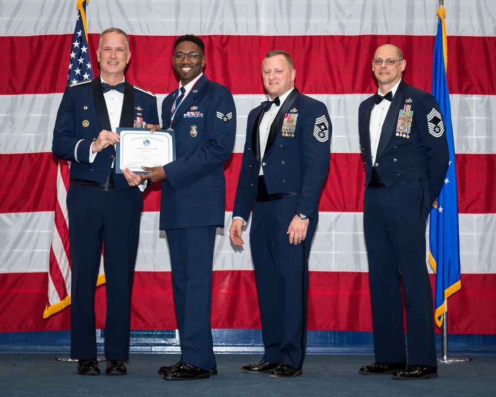ALS Class 20-2 graduates