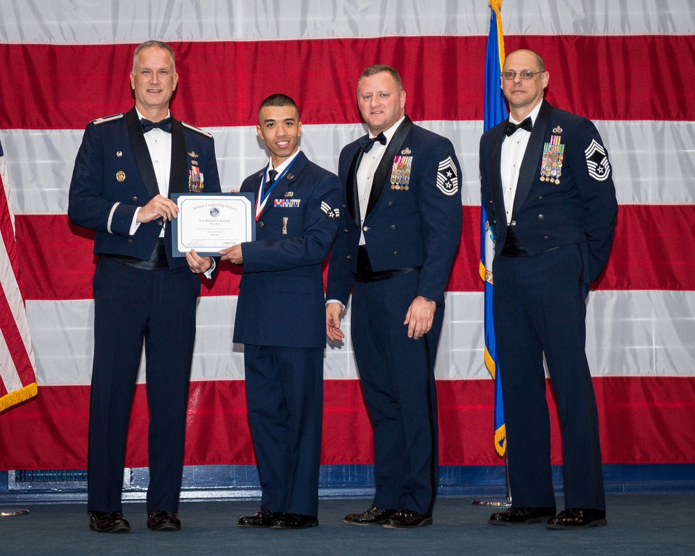 ALS Class 20-2 graduates