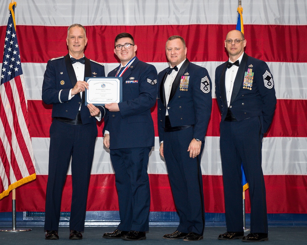 ALS Class 20-2 graduates