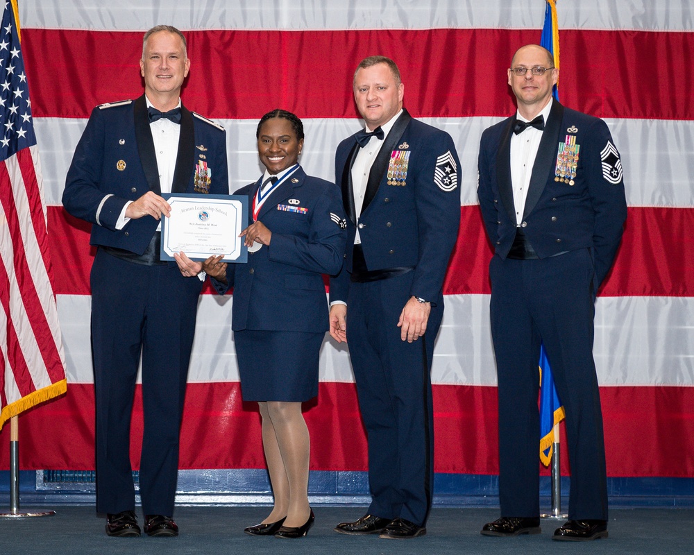 ALS Class 20-2 graduates