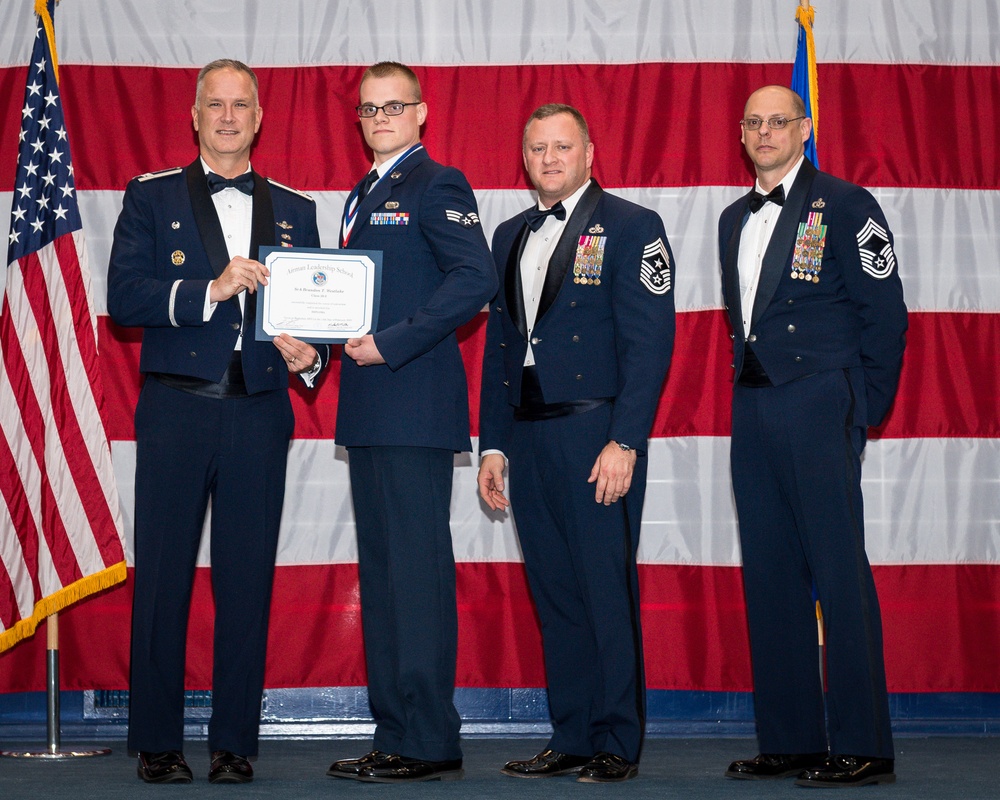 ALS Class 20-2 graduates