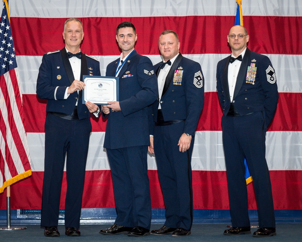 ALS Class 20-2 graduates