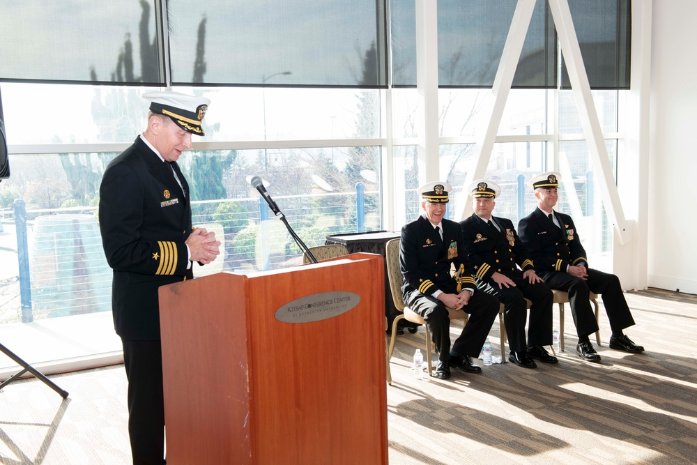 USS Louisville (SSN 724) Crew Holds Change of Command Ceremony