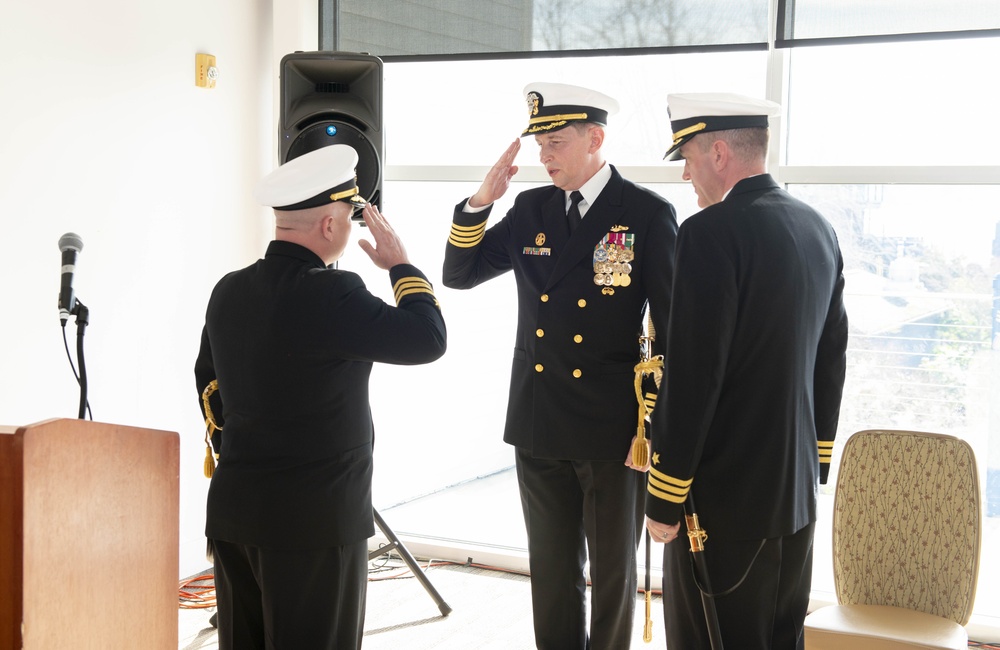 USS Louisville (SSN 724) Crew Holds Change of Command Ceremony