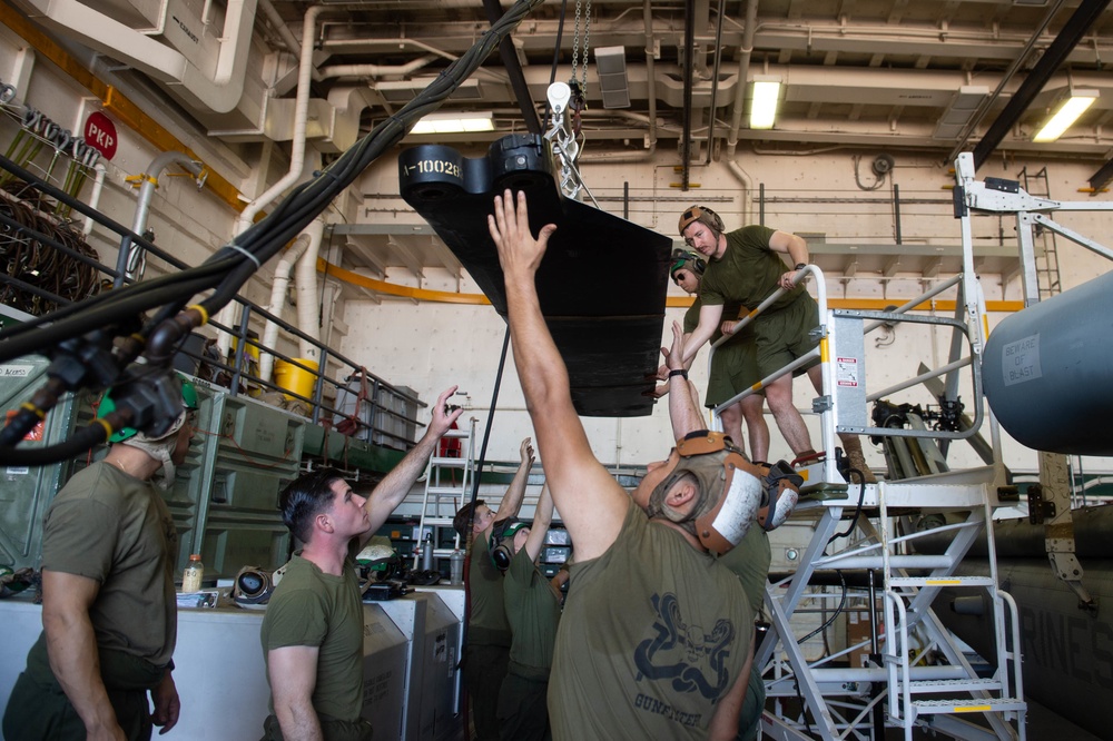 Marine Operations USS Green Bay (LPD 20)