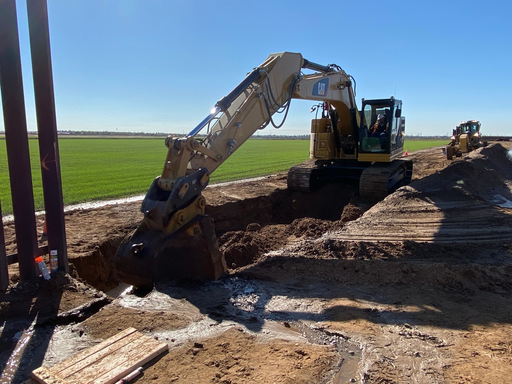 Border Barrier Construction: Arizona 4-Mile Modification