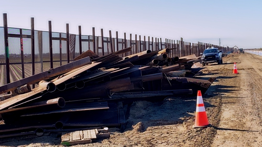 Border Barrier Construction: Arizona 4-Mile Modification