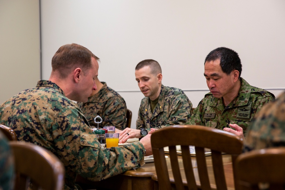 Logistics support over the sea: CLB 31, 31st MEU exchange logistics experience with ARDB Logistics Support Battalion