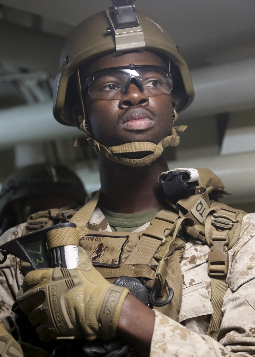 Marines train for an air TRAP in Saudi Arabia