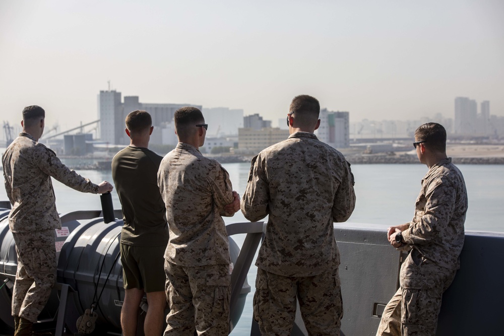 USS New York pulls into ABU DHABI.